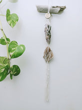 Load image into Gallery viewer, Amethyst - Mica Blade and Selenite