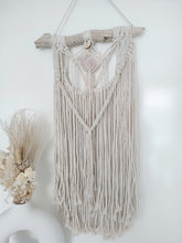 Load image into Gallery viewer, Rose Quartz - Selenite