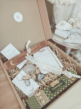 Load image into Gallery viewer, Intuitively hand selected crystal gift box
