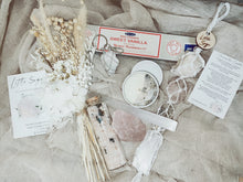 Load image into Gallery viewer, Mother's Day Gift Box
